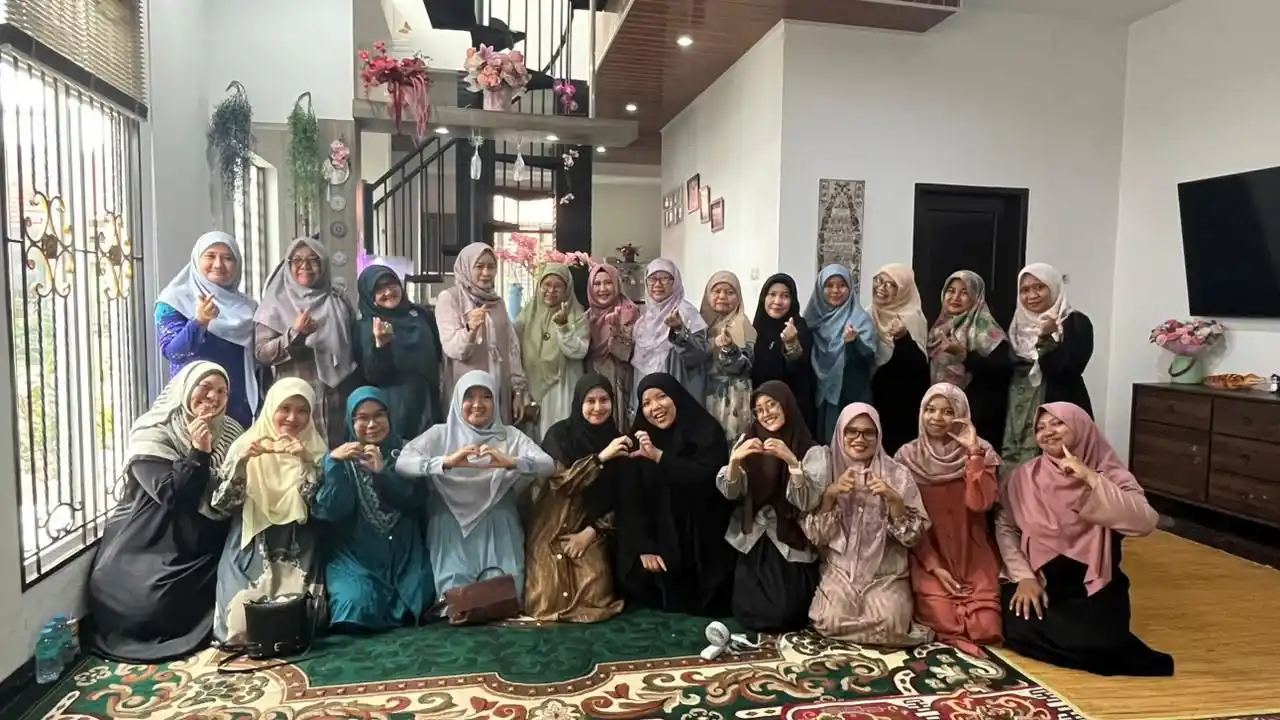 Dharma Wanita of the Faculty of Forestry, USU, Strengthens Fellowship through the Commemoration of the Prophet Muhammad’s Birthday